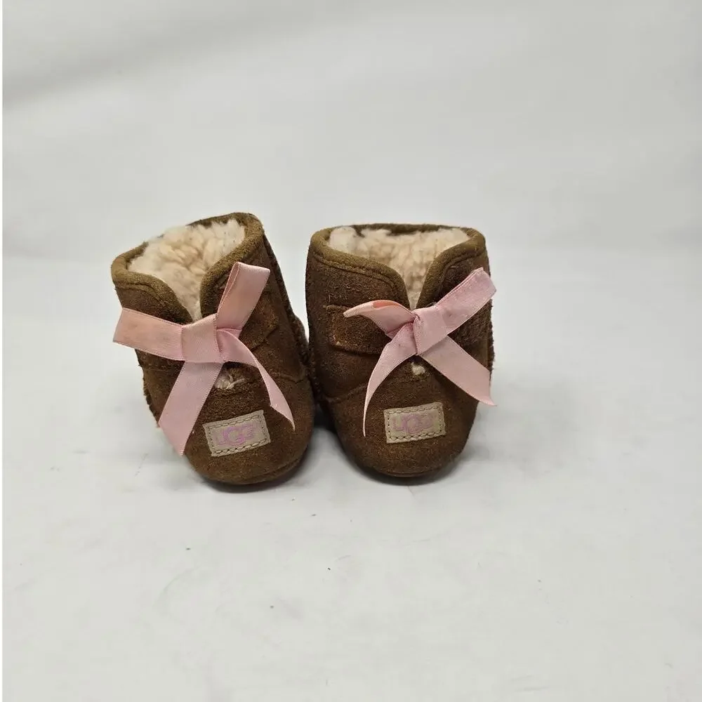 UGG Baby Girls Jesse Bow II Suede Booties Shearling Lined Cozy Brown Size 4/5
